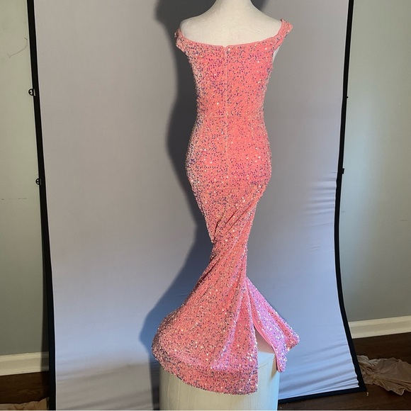 Faeriesty Dopamine XS Pink Crushed Velvet Bodycon Dress with Sequins, Front Slit - Picture 10 of 16